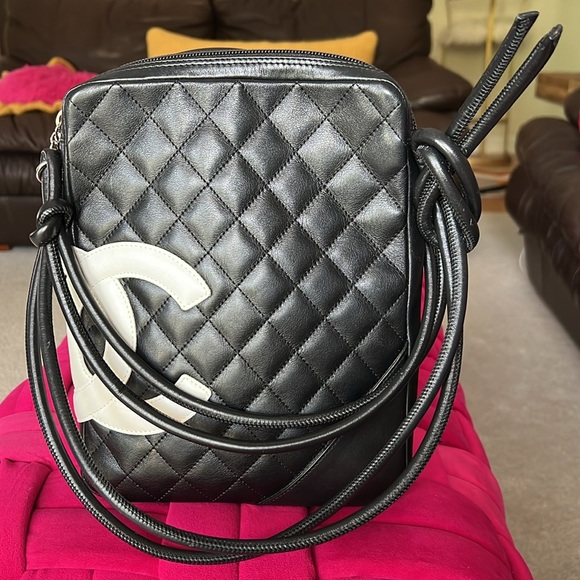 Chanel Cambon Crossbody Bag (2004-2005) - Picture 5 of 15